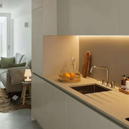 Holiday home Lapa 84-a - Seafront House