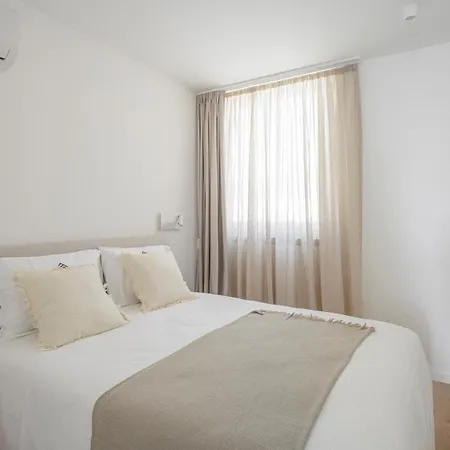 Casa de Férias Lapa 84-a - Seafront House *