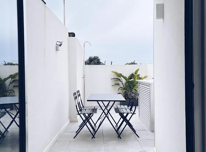 Lapa 84-a - Seafront House *